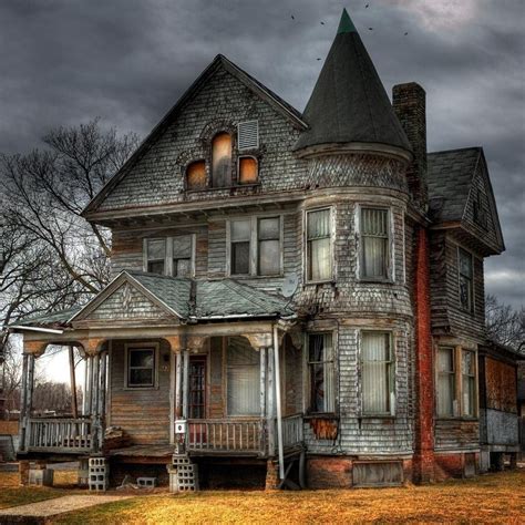 horrible mansions|abandoned mansions with chilling stories.